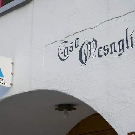 Jugendherberge Trin 호스텔