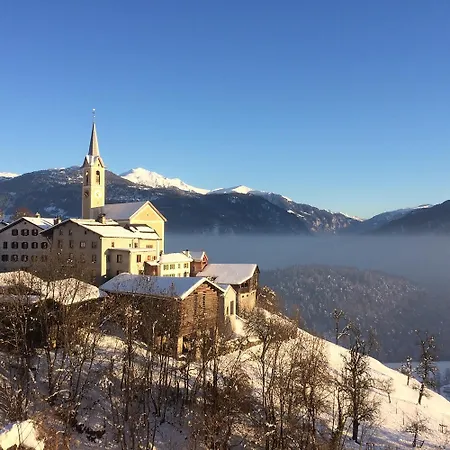 Jugendherberge Trin Trin