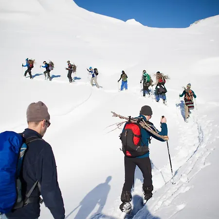 بيت شباب Jugendherberge Trin