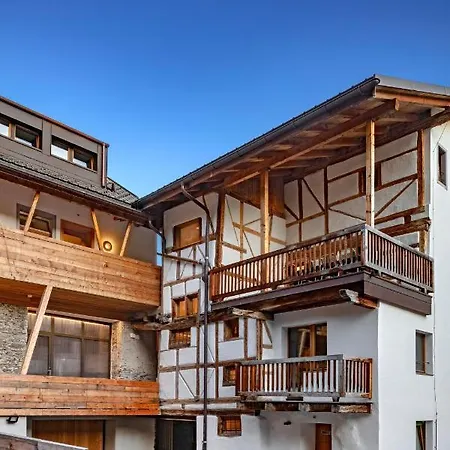 Jugendherberge Trin Hostel