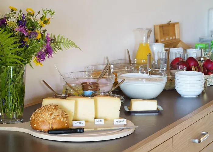 Hostel Jugendherberge Trin *