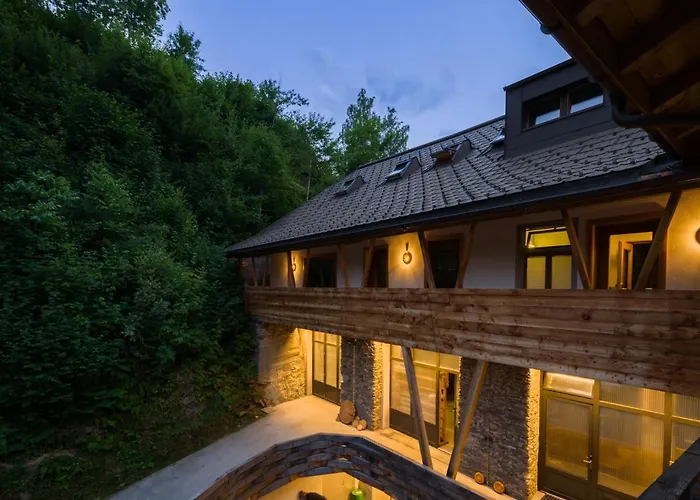 Jugendherberge Trin Trin